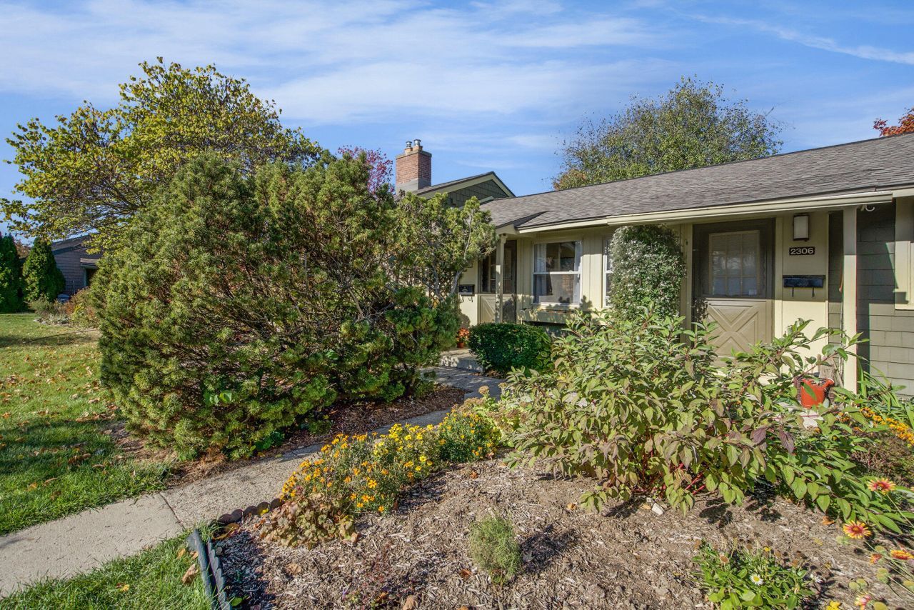 2308 Pittsfield Boulevard, Ann Arbor, MI 48104 Main Photo