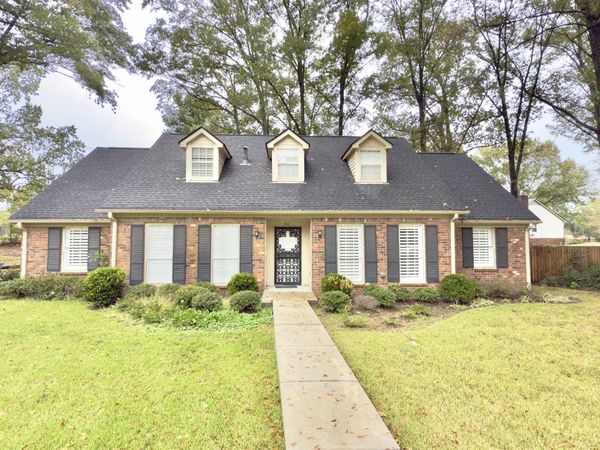 7150 WOODRIDGE LN, Germantown, TN 38138