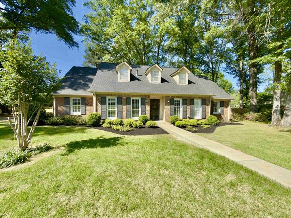 7150 WOODRIDGE LN, Germantown, TN 38138