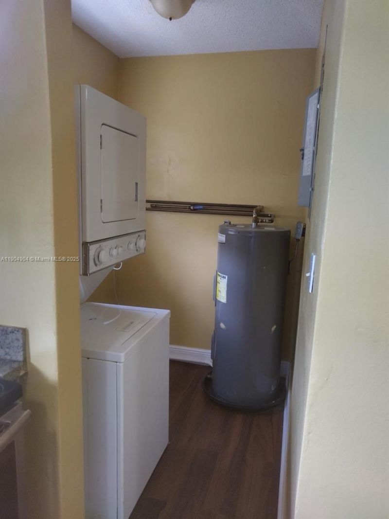 2835 NW 22nd Ave, Miami, FL 33142 Photo