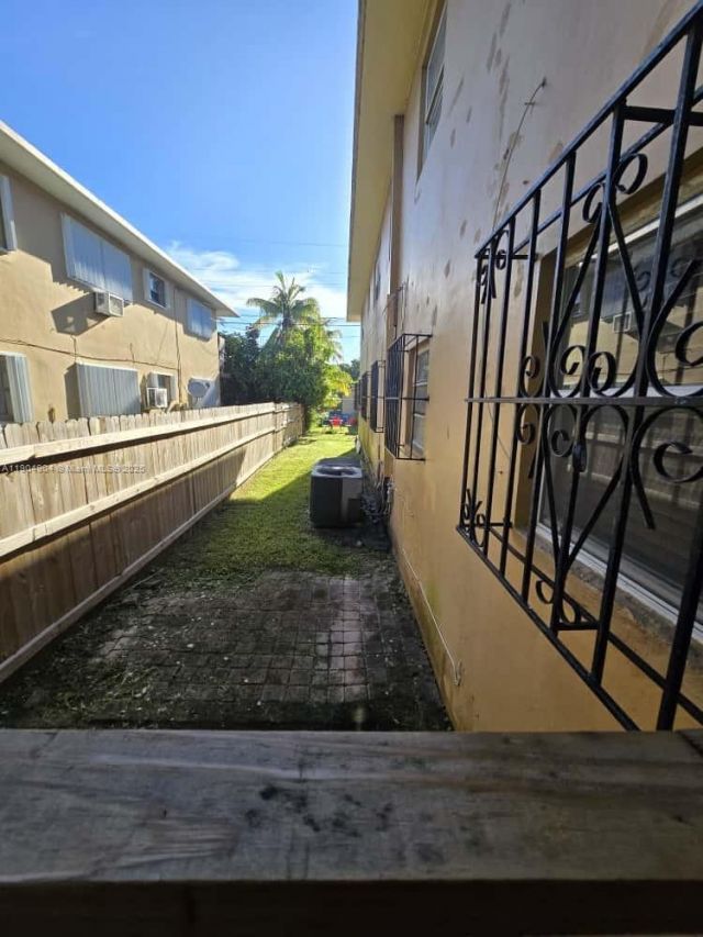 2835 NW 22nd Ave, Miami, FL 33142 Photo