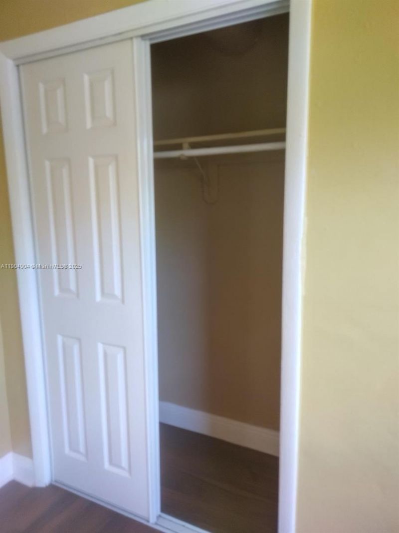 2835 NW 22nd Ave, Miami, FL 33142 Photo