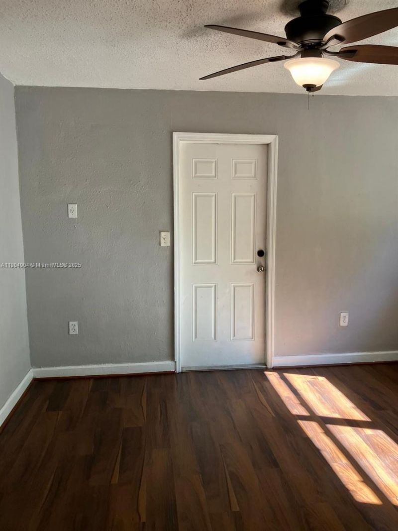 2835 NW 22nd Ave, Miami, FL 33142 Photo