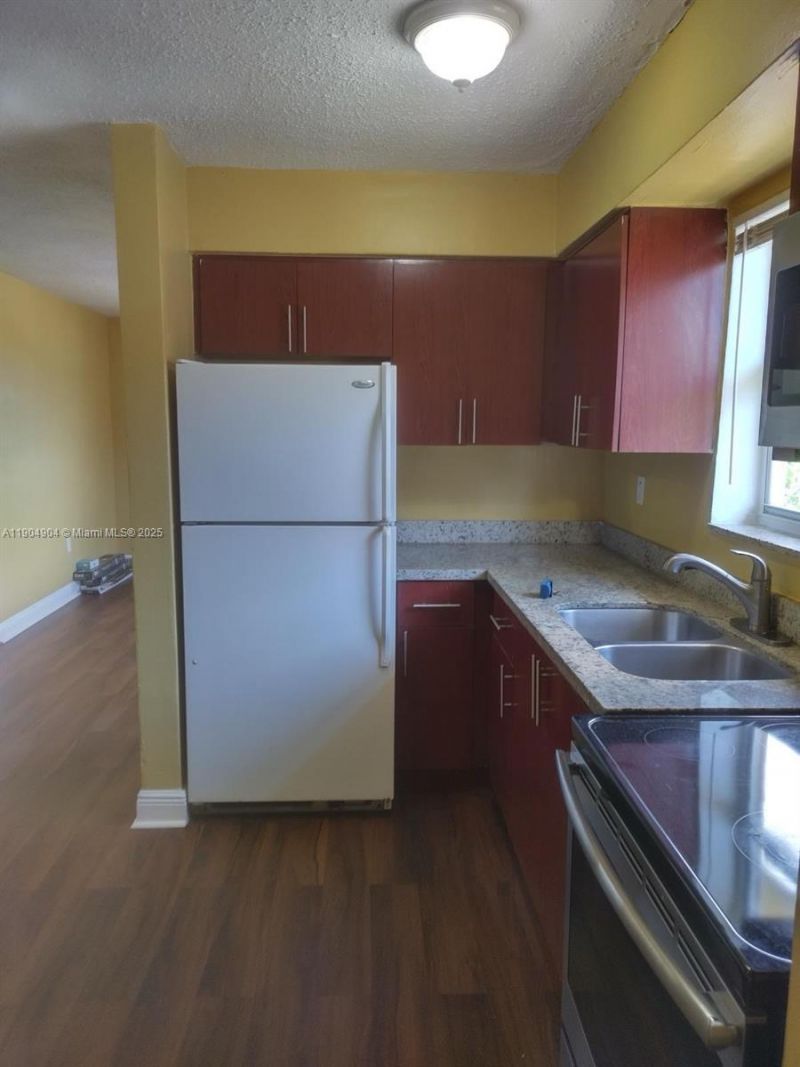 2835 NW 22nd Ave, Miami, FL 33142 Photo