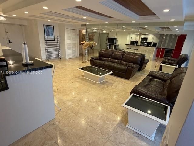 210 174th St, Unit 301, Sunny Isles Beach, FL 33160 Photo