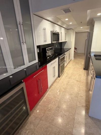 210 174th St, Unit 301, Sunny Isles Beach, FL 33160 Photo