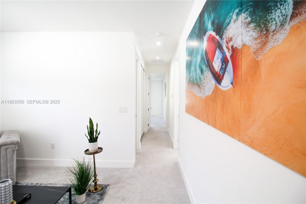 4335 NW 81st Ave, Doral, FL 33166 Photo