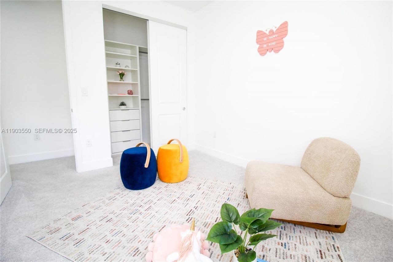 4335 NW 81st Ave, Doral, FL 33166 Photo