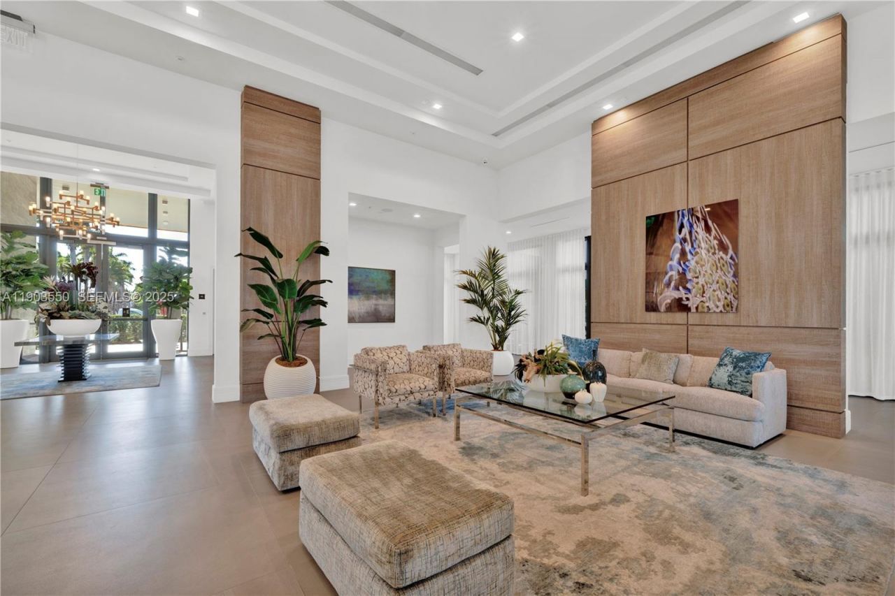 4335 NW 81st Ave, Doral, FL 33166 Photo