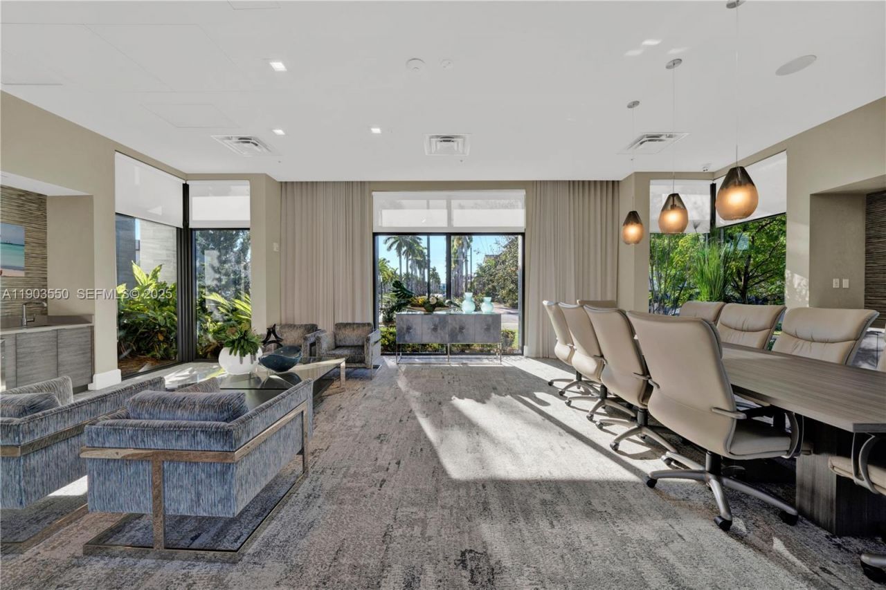 4335 NW 81st Ave, Doral, FL 33166 Photo