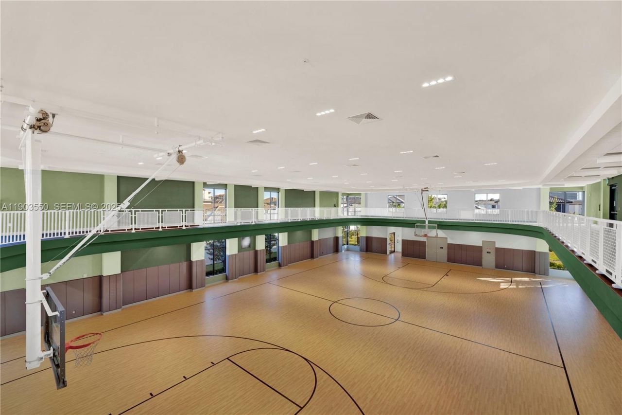 4335 NW 81st Ave, Doral, FL 33166 Photo