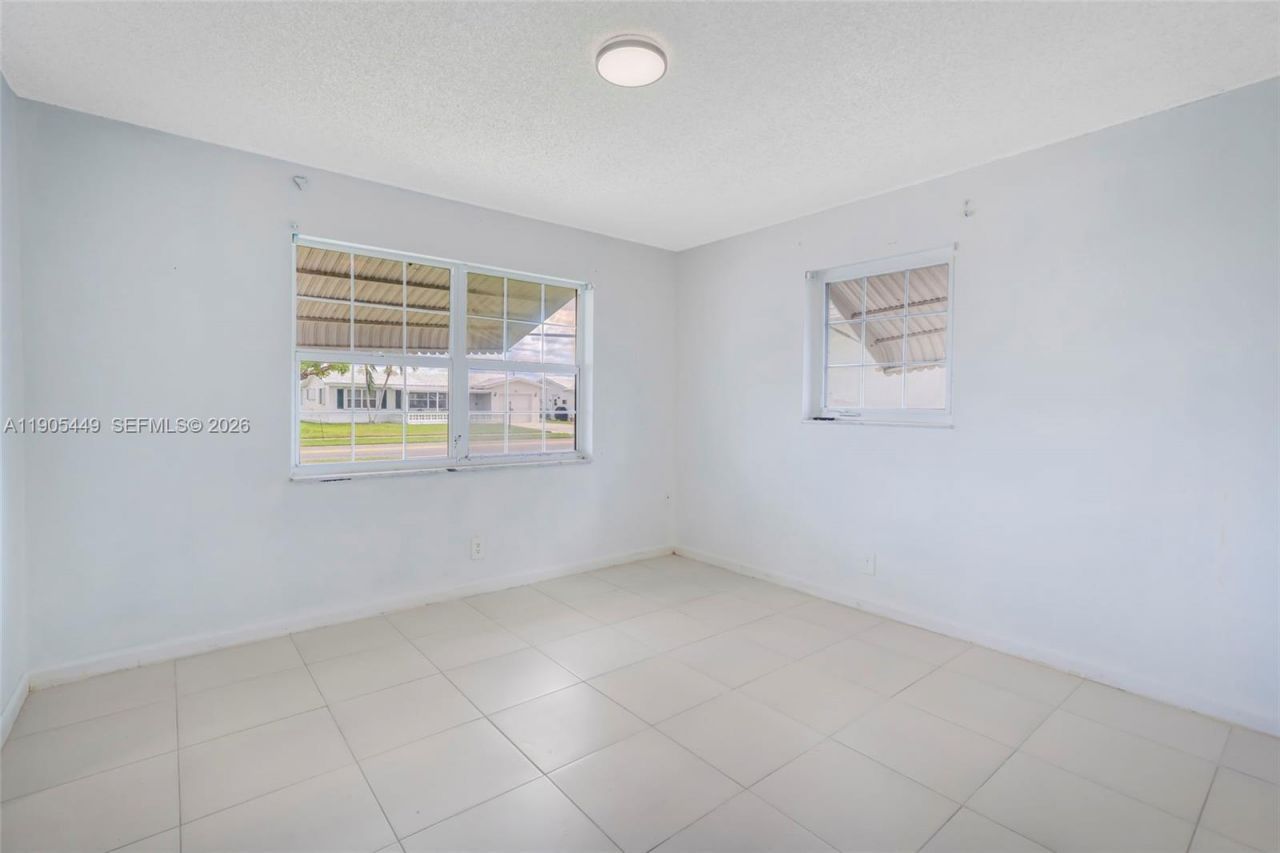 1005 SW 18th St, Boynton Beach, FL 33426 Photo