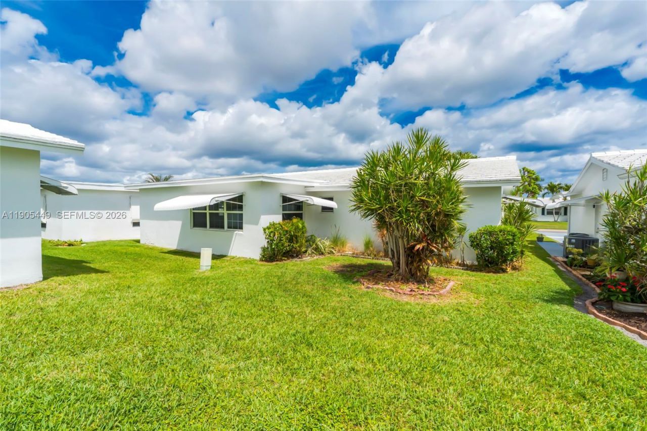 1005 SW 18th St, Boynton Beach, FL 33426 Photo