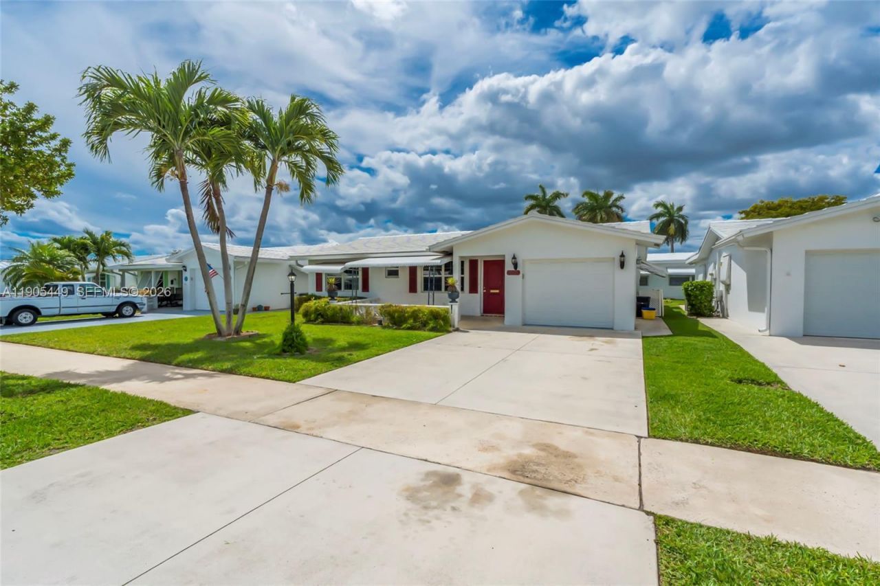 1005 SW 18th St, Boynton Beach, FL 33426 Photo