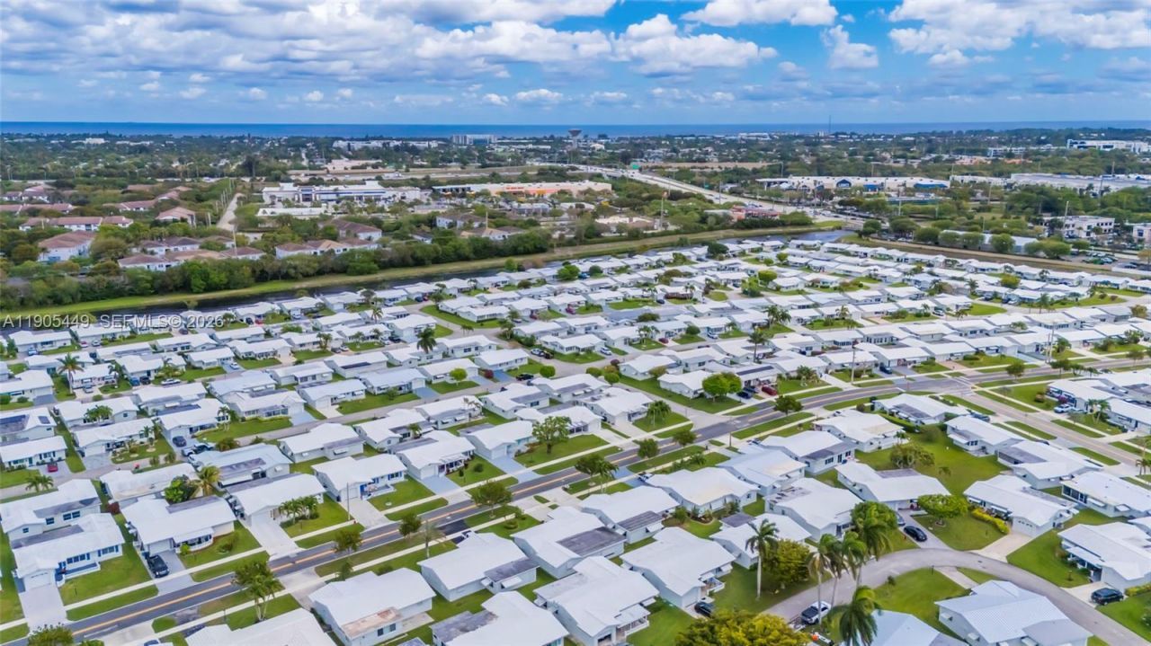 1005 SW 18th St, Boynton Beach, FL 33426 Photo