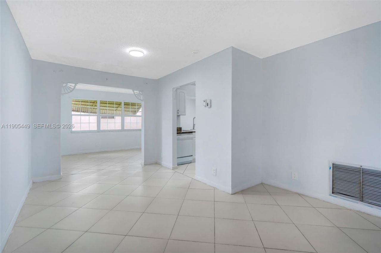 1005 SW 18th St, Boynton Beach, FL 33426 Photo