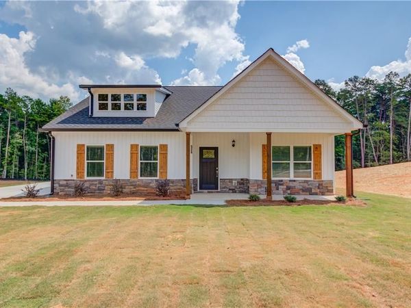 653 Dortch Road, Eastanollee, GA 30538