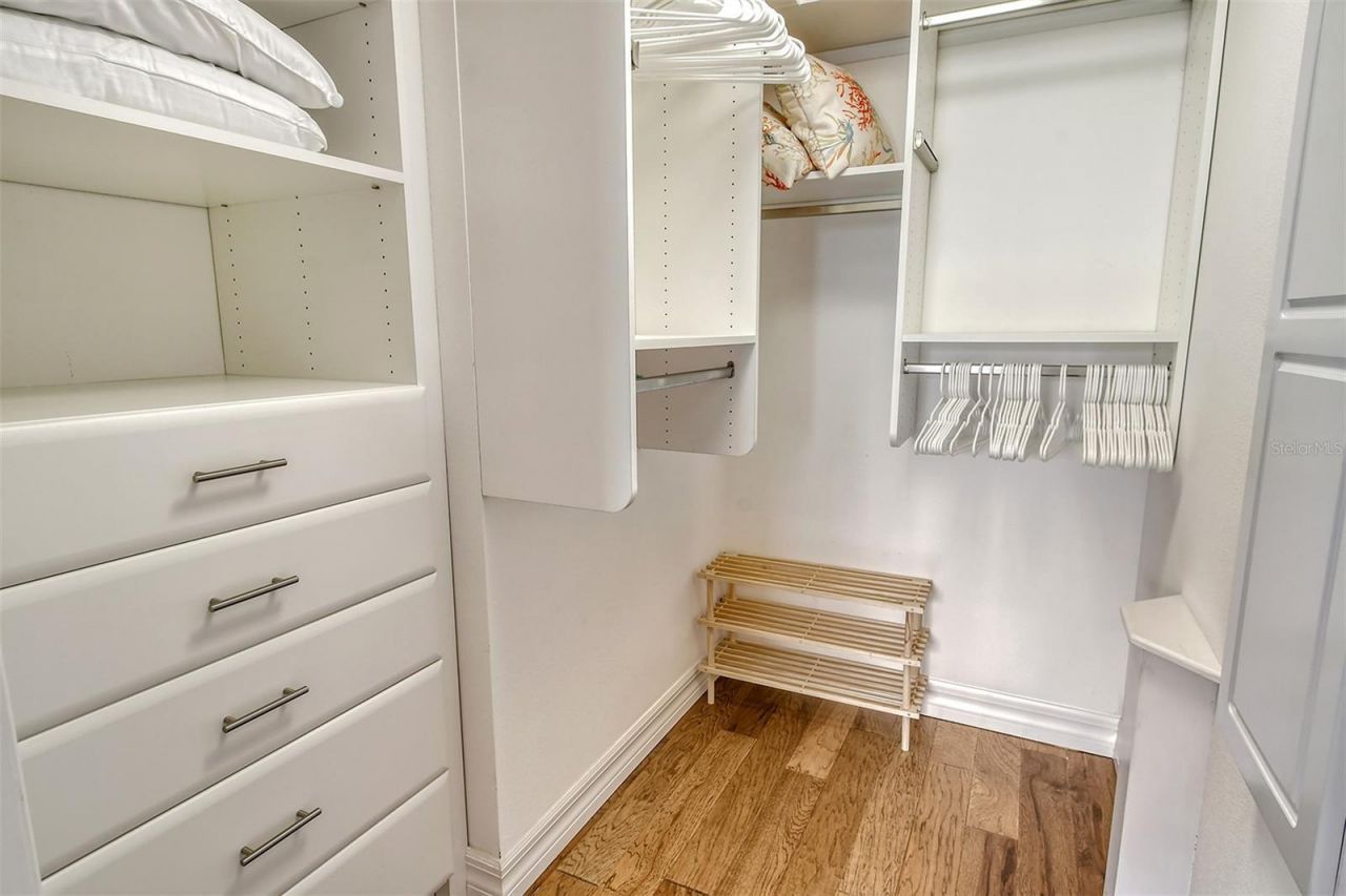 400 Golden Gate Point, Unit 31, Sarasota, FL 34236 Photo