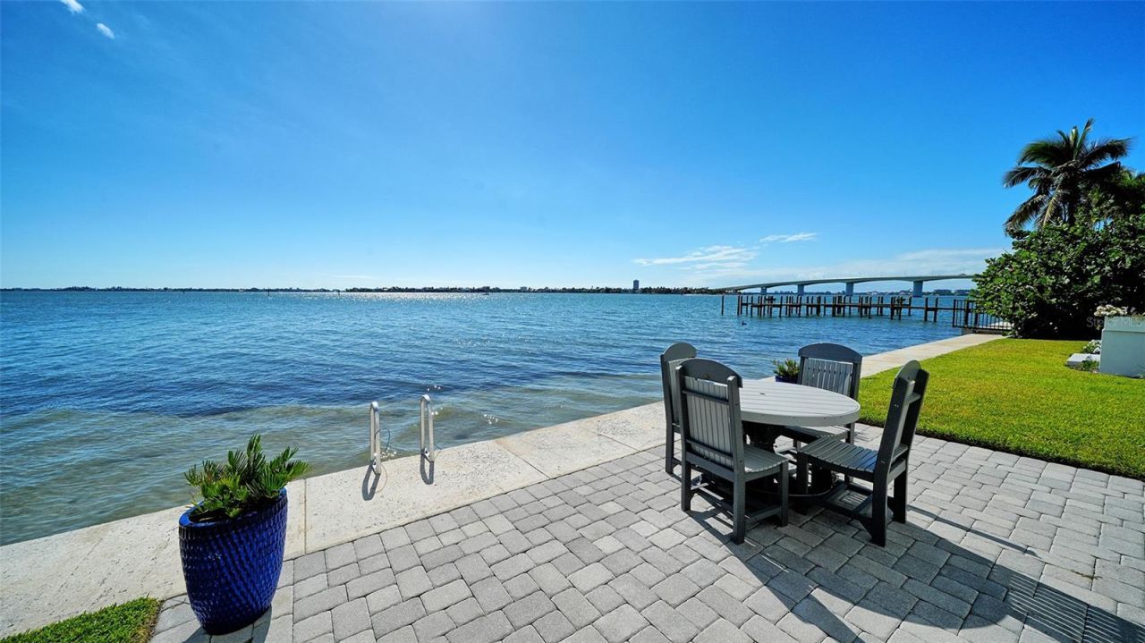 400 Golden Gate Point, Unit 31, Sarasota, FL 34236 Photo