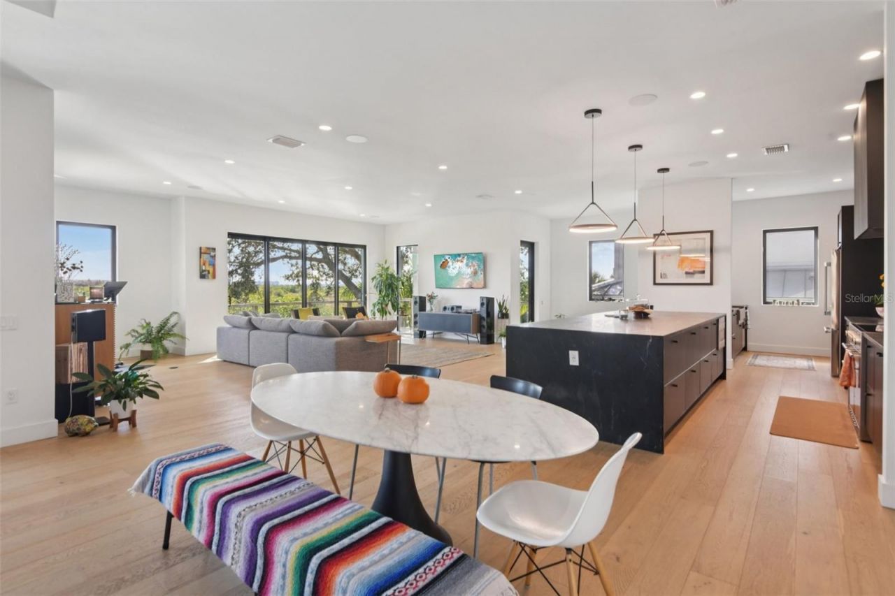 4828 W Flamingo Road, Tampa, FL 33611 Photo