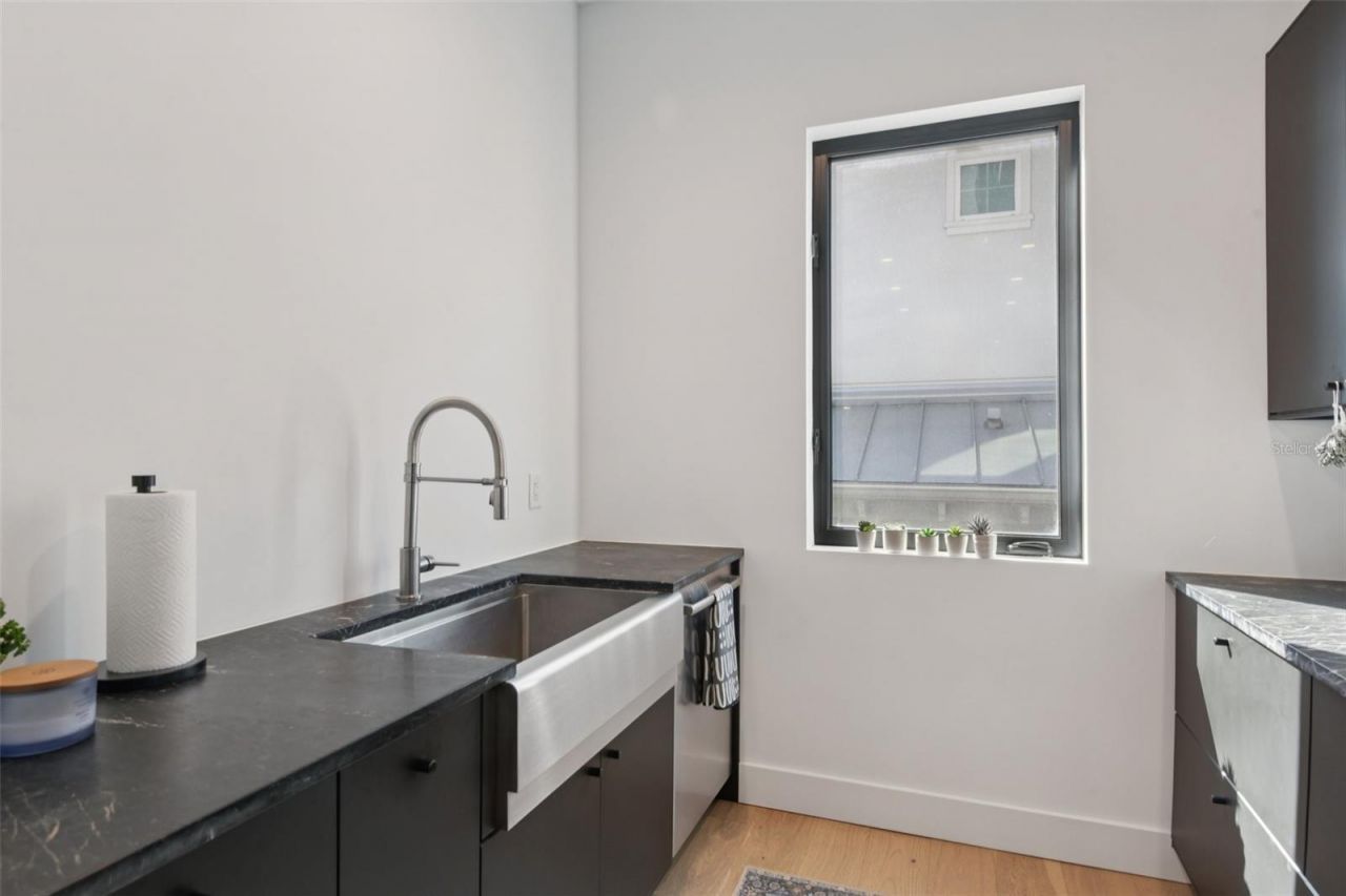 4828 W Flamingo Road, Tampa, FL 33611 Photo