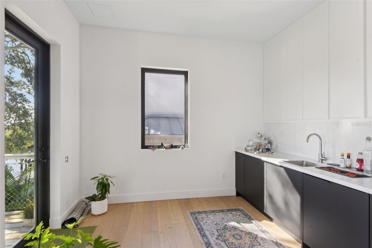 4828 W Flamingo Road, Tampa, FL 33611 Photo