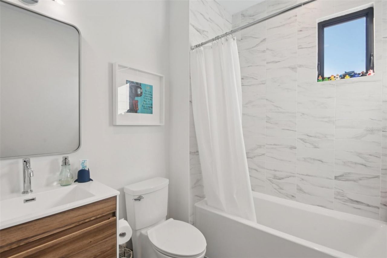 4828 W Flamingo Road, Tampa, FL 33611 Photo