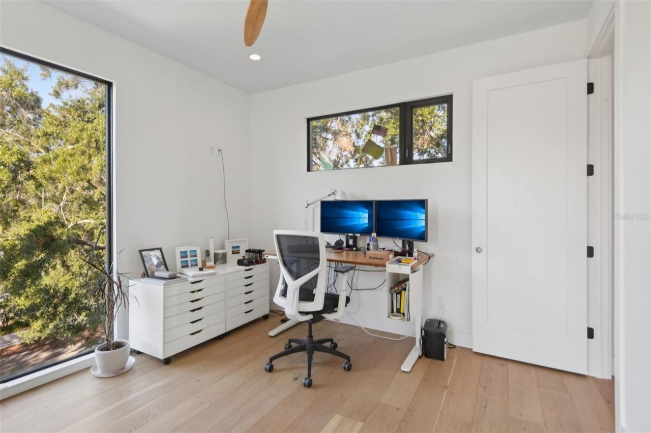 4828 W Flamingo Road, Tampa, FL 33611 Photo