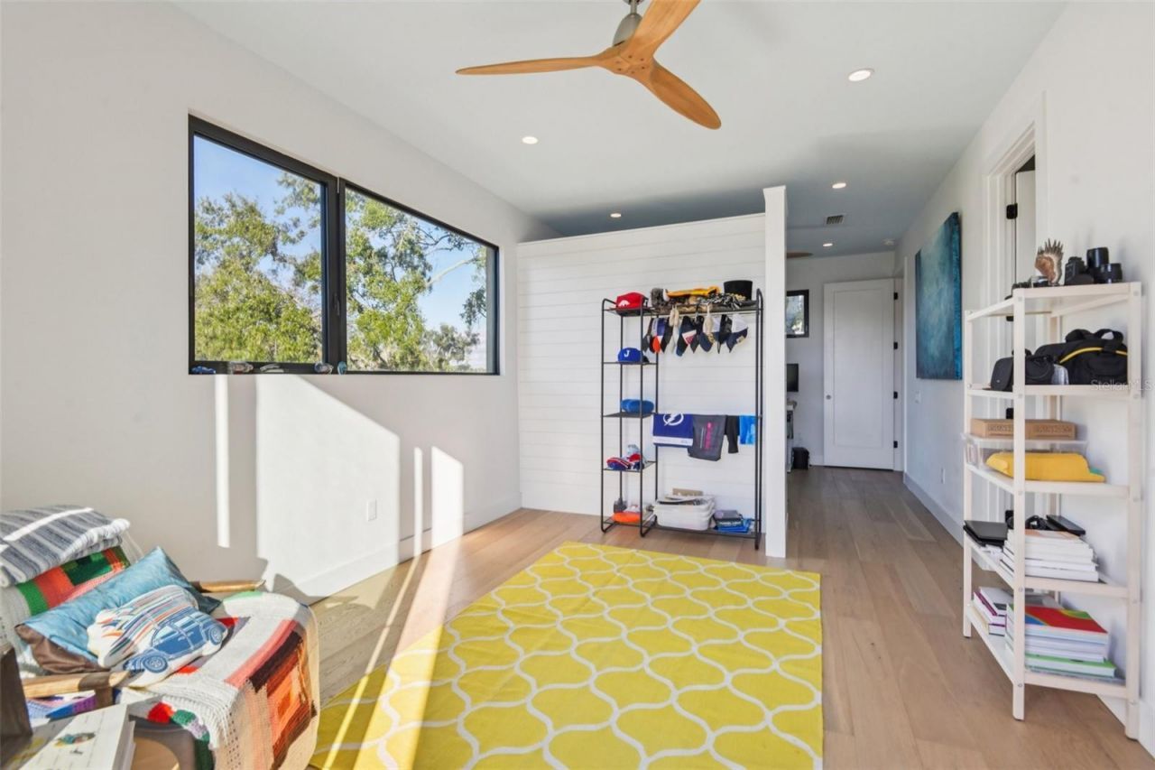 4828 W Flamingo Road, Tampa, FL 33611 Photo