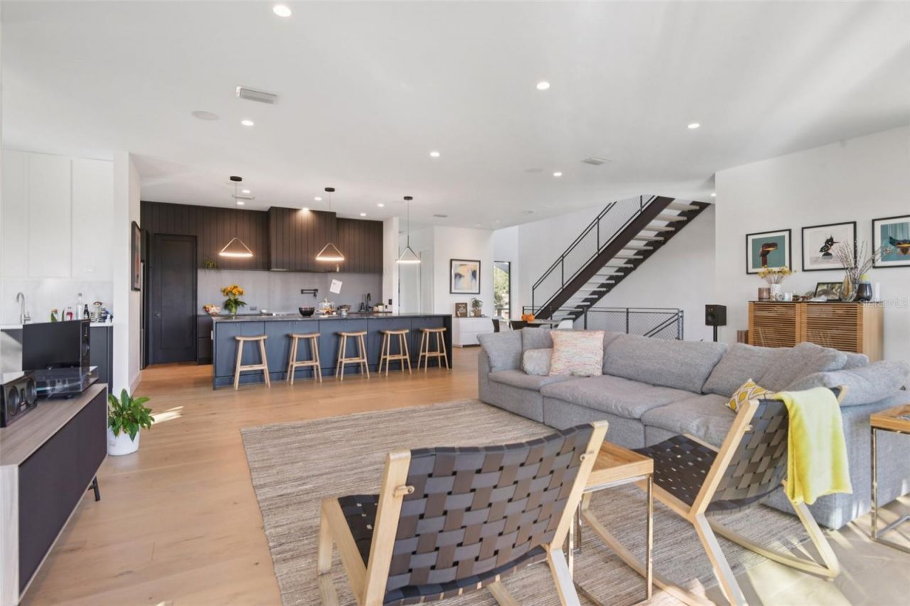 4828 W Flamingo Road, Tampa, FL 33611 Photo