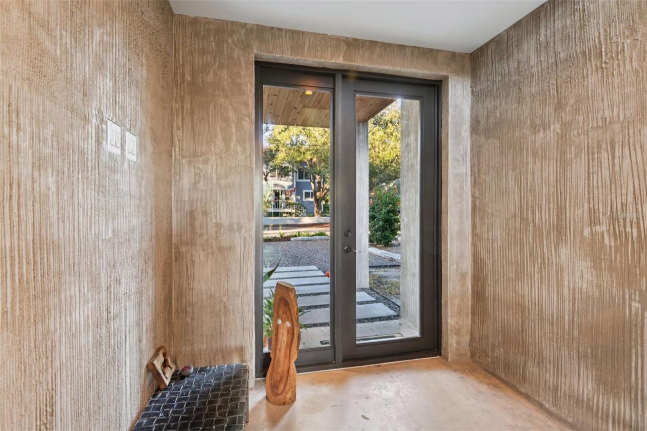 4828 W Flamingo Road, Tampa, FL 33611 Photo