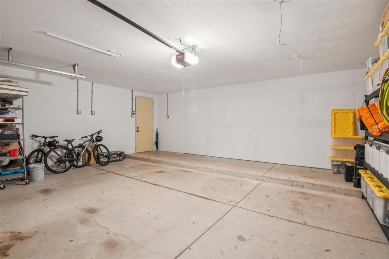 4828 W Flamingo Road, Tampa, FL 33611 Photo