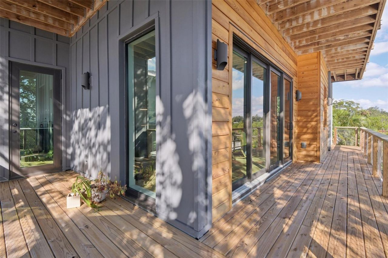 4828 W Flamingo Road, Tampa, FL 33611 Photo