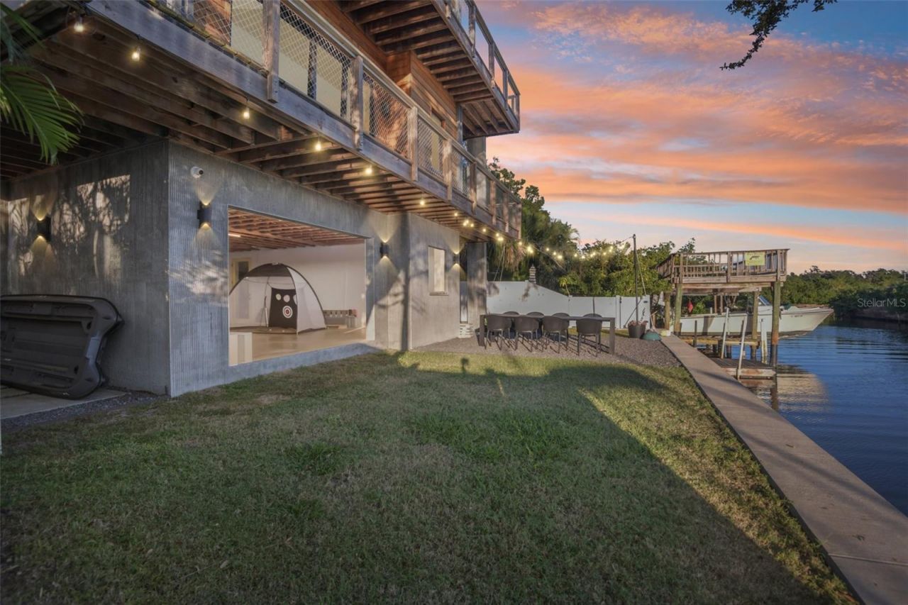 4828 W Flamingo Road, Tampa, FL 33611 Photo