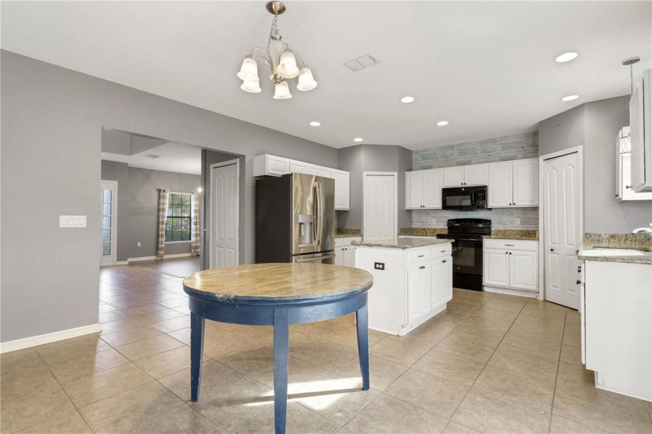 7427 61st Street E, Palmetto, FL 34221 Photo