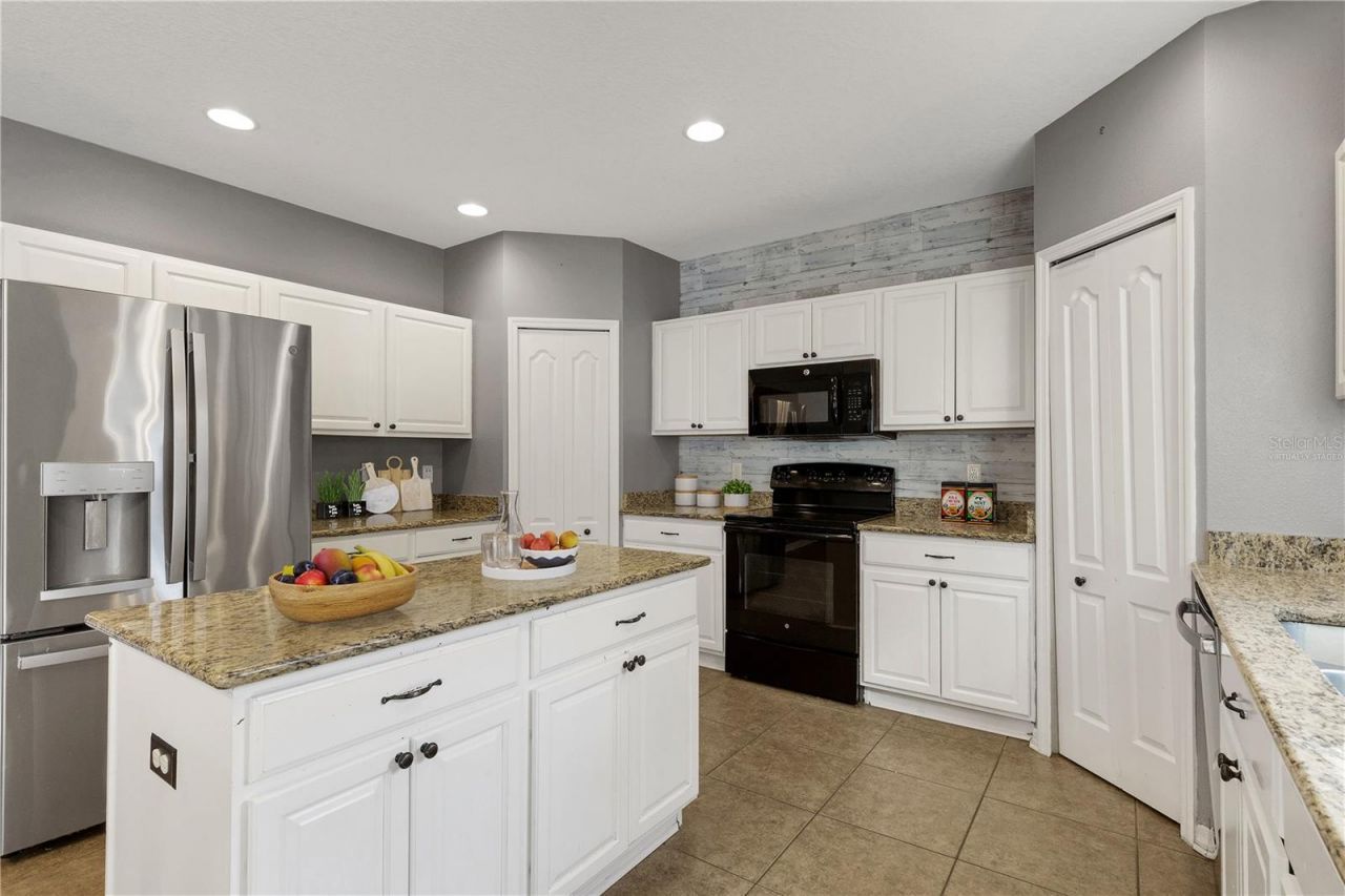 7427 61st Street E, Palmetto, FL 34221 Photo