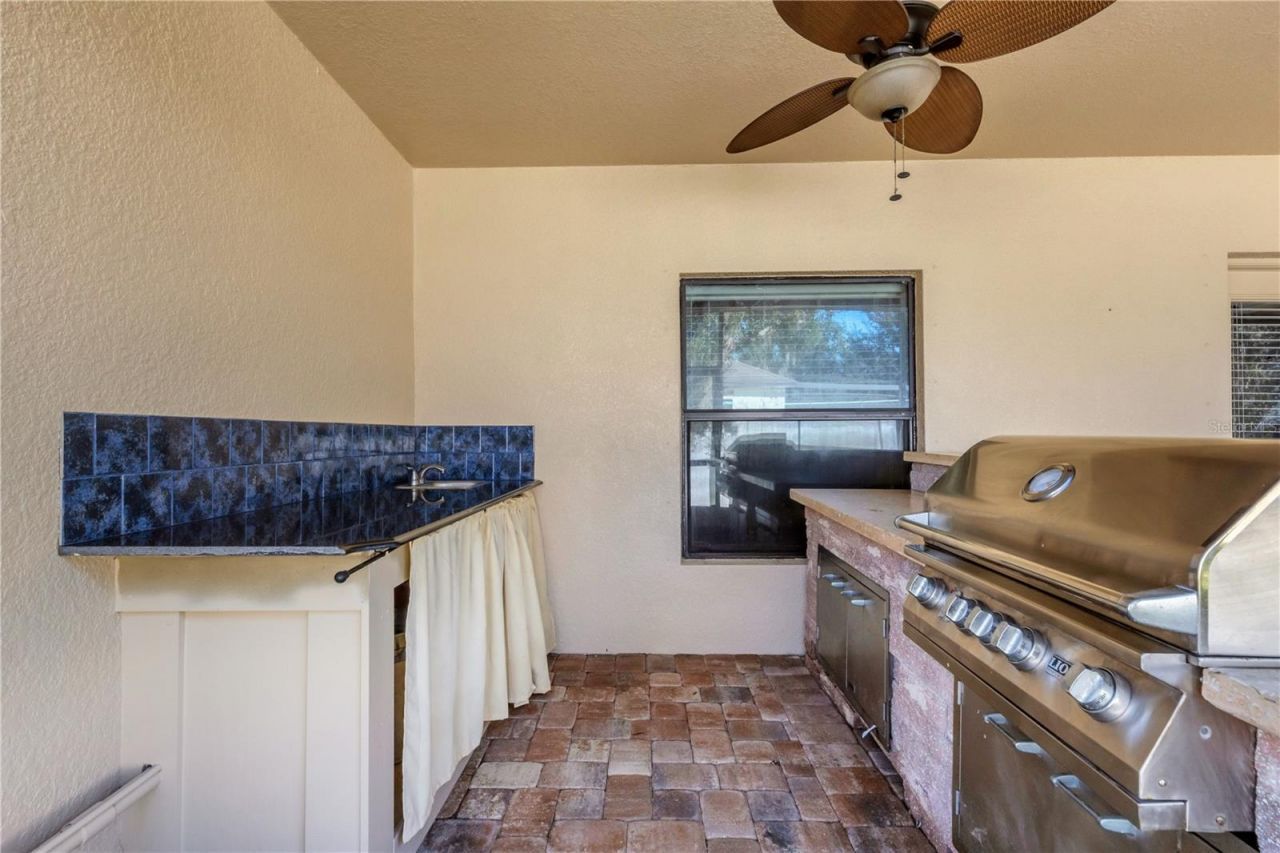 7427 61st Street E, Palmetto, FL 34221 Photo