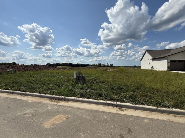 1767 Blaketon Drive NW, Walker, MI 49534