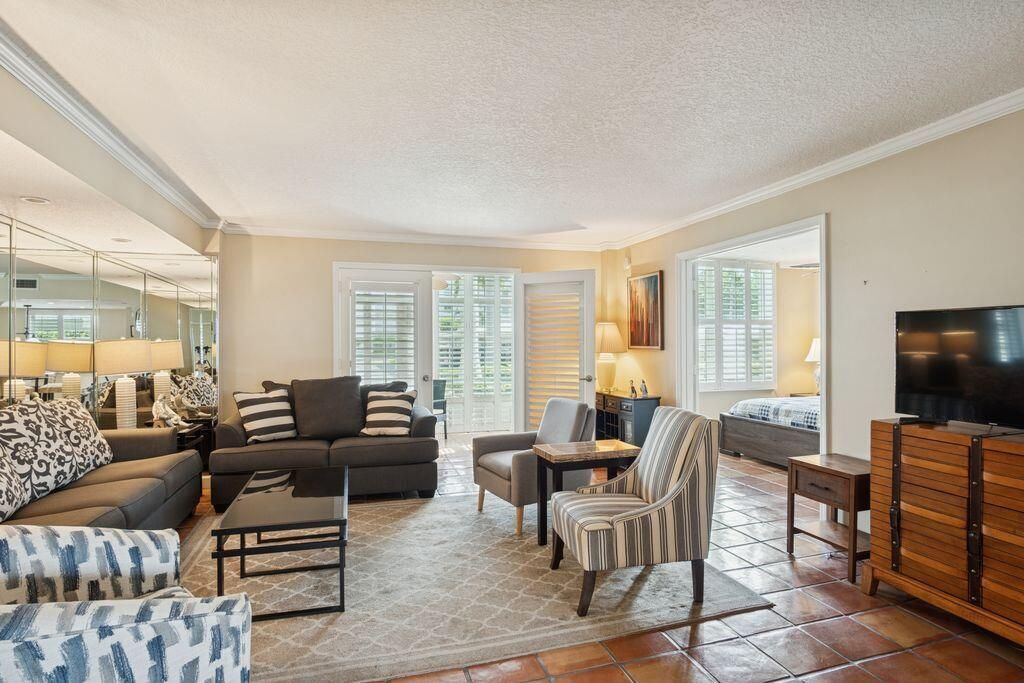 1 Harbourside Drive, Unit 1103, Delray Beach, FL 33483 Photo