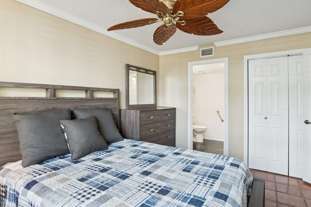 1 Harbourside Drive, Unit 1103, Delray Beach, FL 33483 Photo