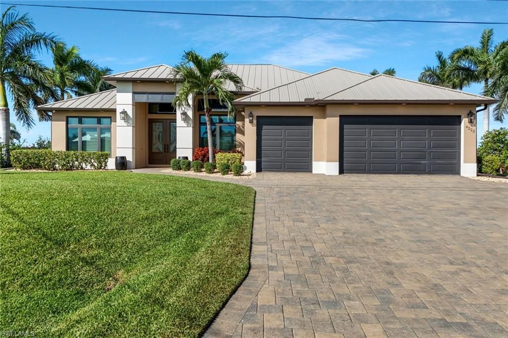 4223 NW 13th St, Cape Coral, FL 33993 Photo