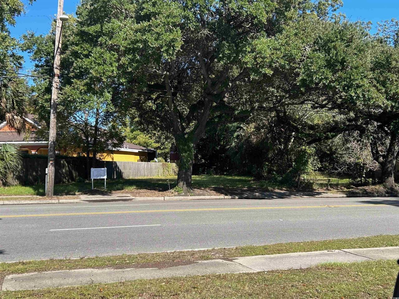 1228 Church St. Photo 4