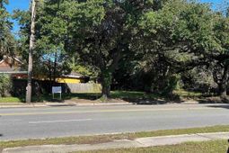 1228 Church St. photo 4