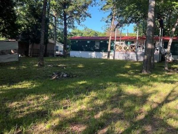 107 Chicota Street , Mabank, TX 75156