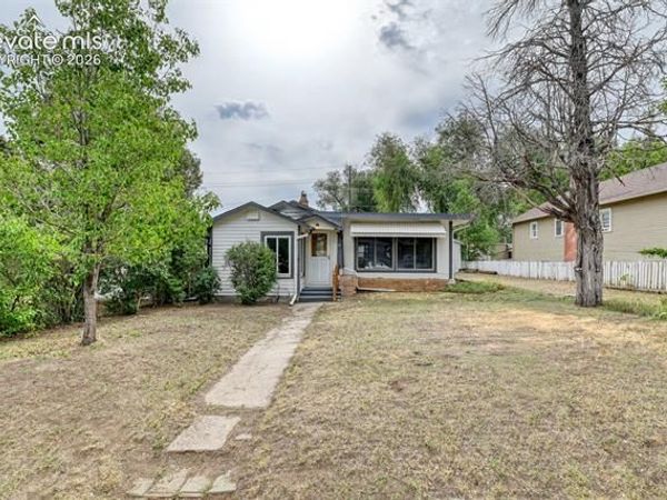 27 Bonfoy Avenue, Colorado Springs, CO 80909