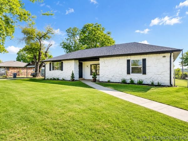 6033 S 31st West Avenue, Tulsa, OK 74107