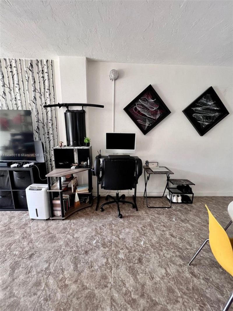 1300 Lincoln Rd, Unit D304, Miami Beach, FL 33139 Photo