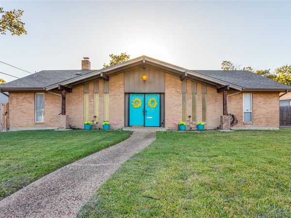 5628 Westcreek Drive, Fort Worth, TX 76133