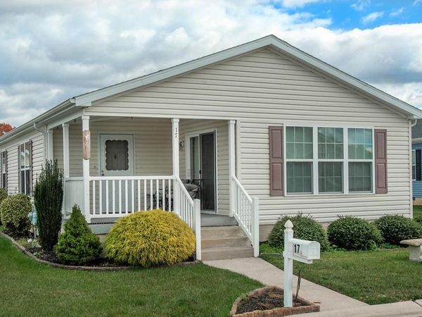 17 LYDIAN DRIVE, WILLIAMSTOWN, NJ 08094