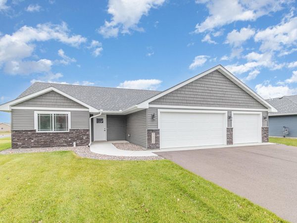 7222 Hawthorne Court, North Branch, MN 55056